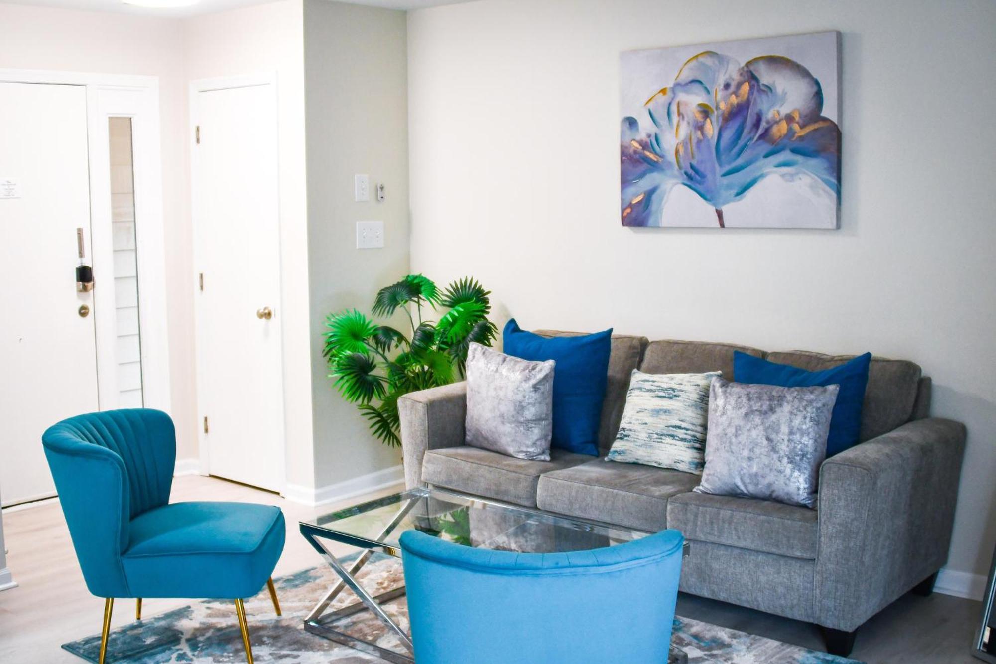 Serene Condo W/ Led Lights In Heart Of Raleigh Buitenkant foto